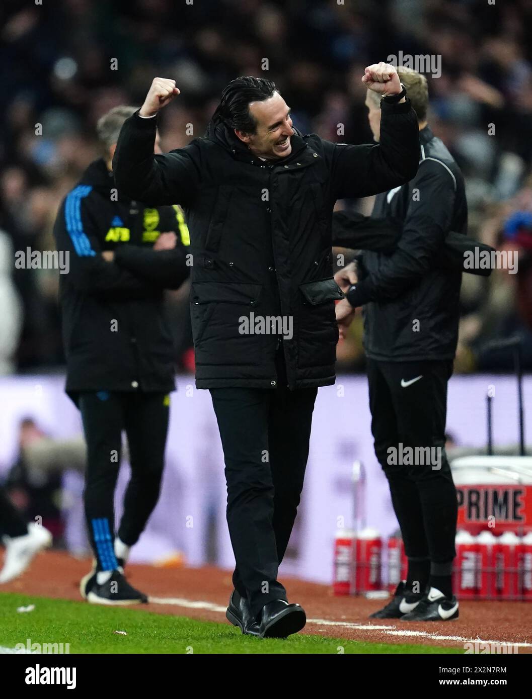 Foto del file datata 09-12-2023 del manager di Aston Villa Unai Emery festeggia. Il manager dell'Aston Villa Unai Emery si è impegnato nel club almeno fino al 2027 dopo la proroga del suo contratto. Data di pubblicazione: Martedì 23 aprile 2024. Foto Stock