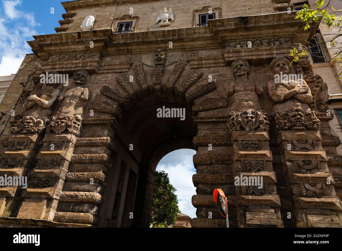 Porta nuova a Palermo in Sicilia Foto Stock