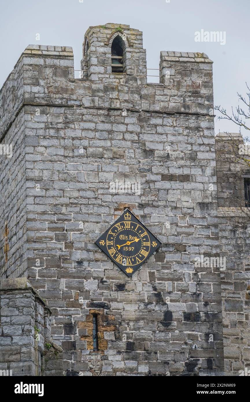 L'immagine è della Fortezza vichinga del Castello Rushen del XII secolo sulla punta sud-orientale dell'Isola di Man nella Castletown. Foto Stock