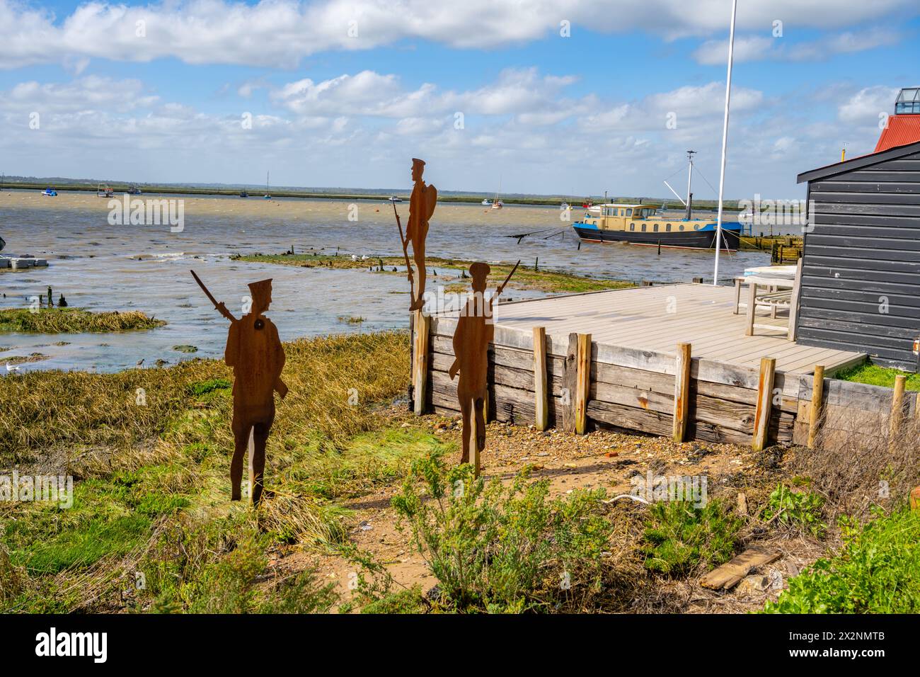 Opere d'arte commemorativa della guerra a West Mersea, nell'isola di Mersea nell'Essex Foto Stock
