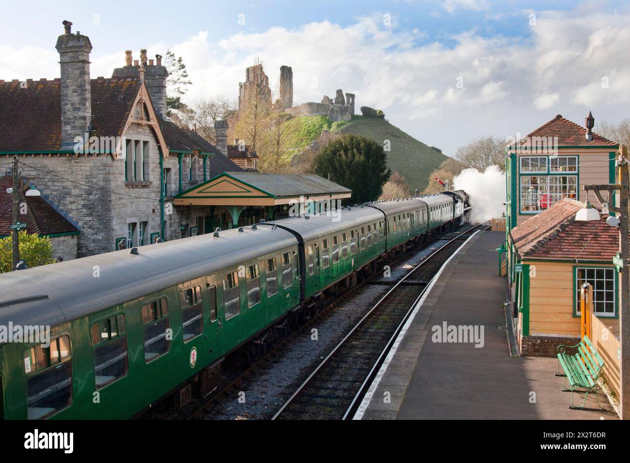 Stazione ferroviaria storica del castello di Corfe, Isola di Purbeck, Dorset, Inghilterra Foto Stock