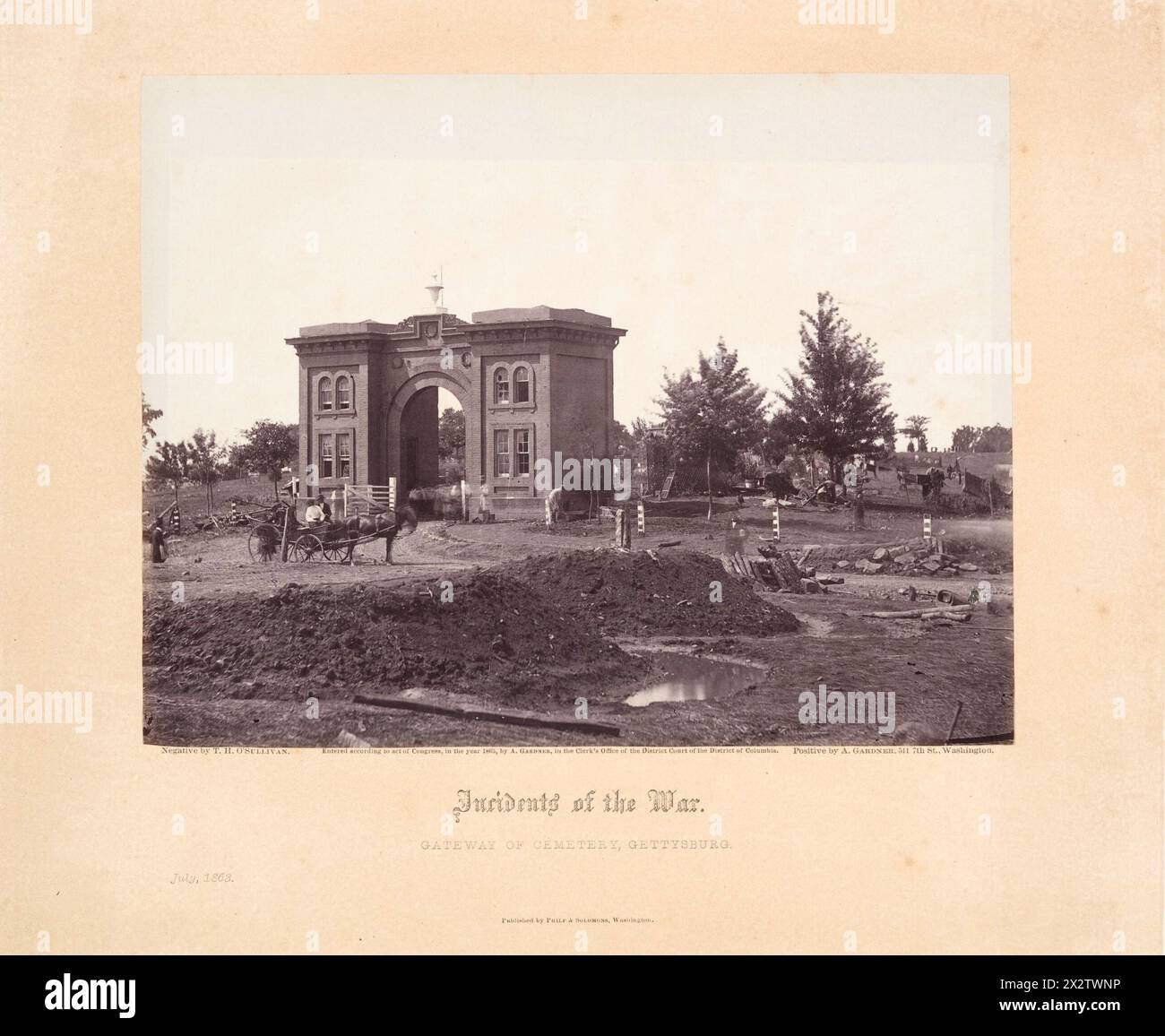 Fotografia d'epoca della guerra civile americana: "Gateway of Cemetery, Gettysburg". Dalla serie di Alex Gardner Incidents of the War, 1868 Foto Stock