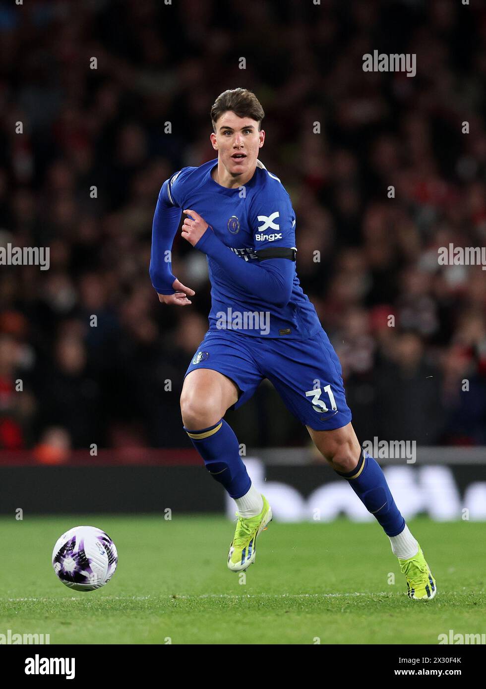 Londra, Regno Unito. 23 aprile 2024. Cesare Casadei del Chelsea durante la partita di Premier League all'Emirates Stadium di Londra. Il credito per immagini dovrebbe essere: David Klein/Sportimage Credit: Sportimage Ltd/Alamy Live News Foto Stock