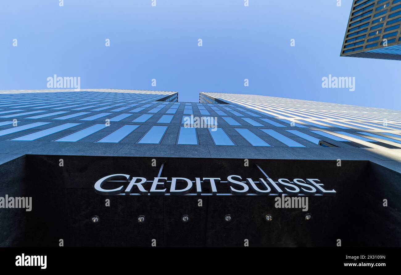 DAS Credit Suisse Gebäude im sogenannte WTC a Zürich-Oerlikon. (Zürich, Svizzera, 13.08.2022) Foto Stock