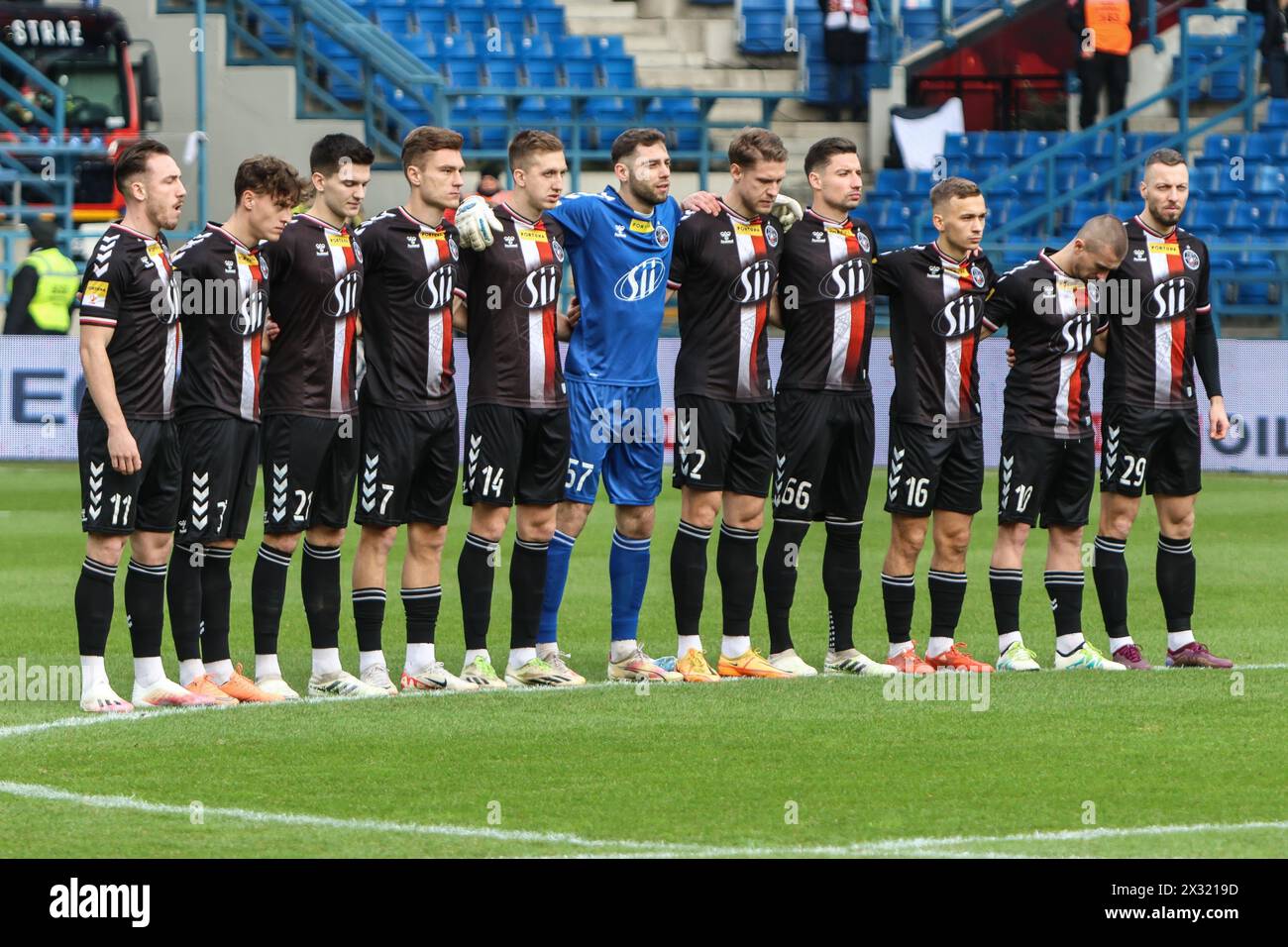 2023.12.17 Cracovia, Polonia calcio fortuna 1 Liga 23/24, Wisla Cracovia - Polonia Warszawa op: Polonia Warszawa team prima della partita Foto Stock