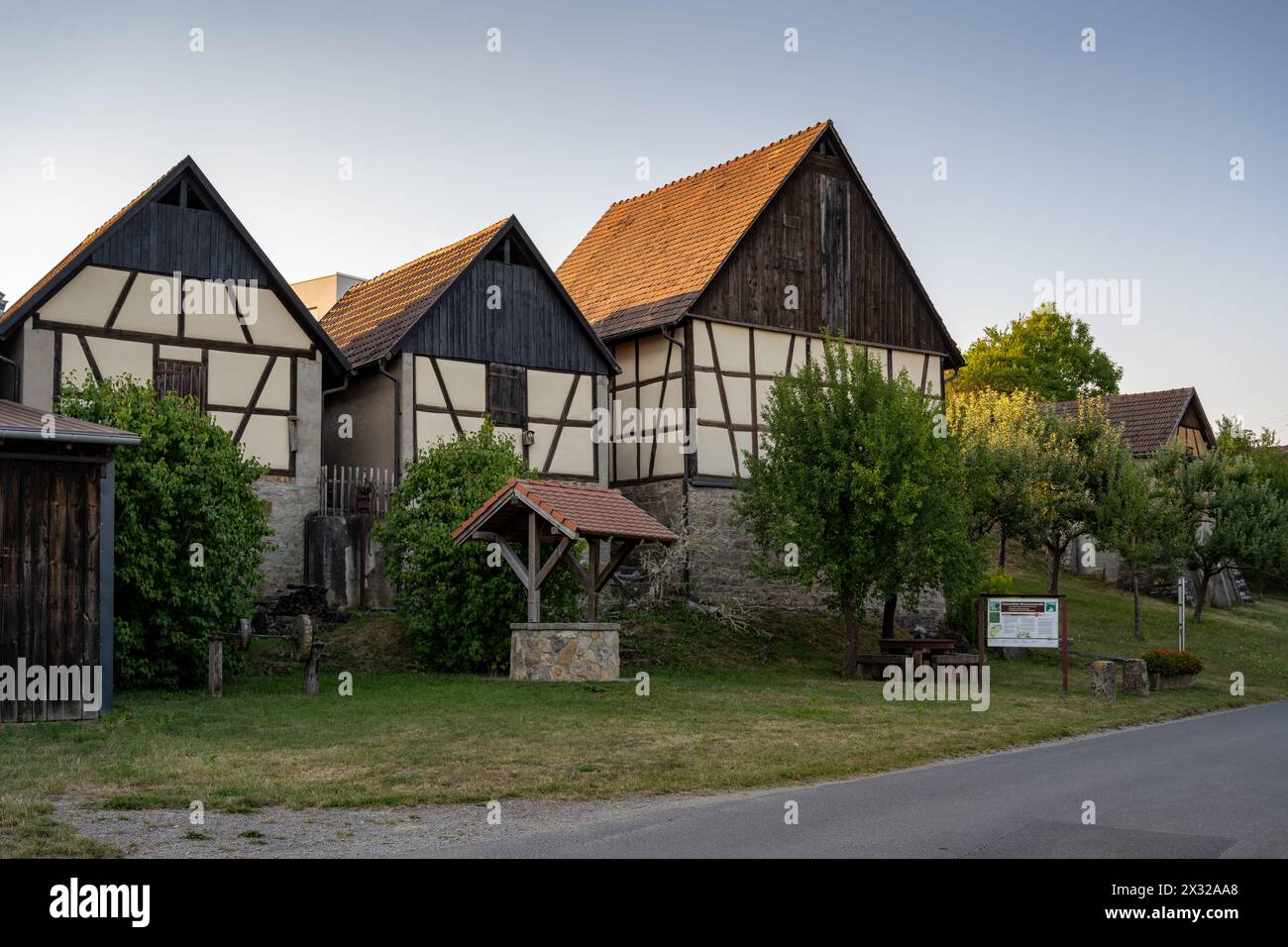 Geografia / viaggi, Germania, ATTENZIONE! PER L'USO DI GREETINGCARD/CARTOLINA NEI PAESI DI LINGUA TEDESCA POTREBBERO ESSERE APPLICATE ALCUNE RESTRIZIONI Foto Stock
