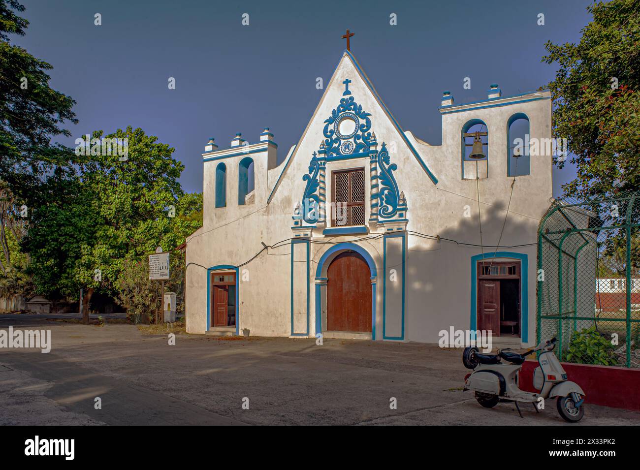 05 25 2011 Vintage Old Our Lady of Angustia Church, daman, union Territory India Asia. Foto Stock