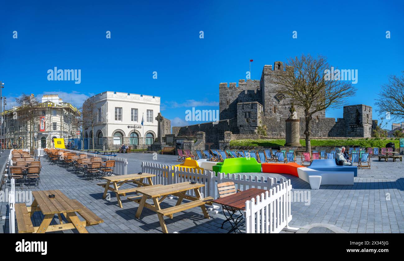 Castle Rushen e Market Square, Castletown, Isola di Man, Inghilterra, Regno Unito Foto Stock
