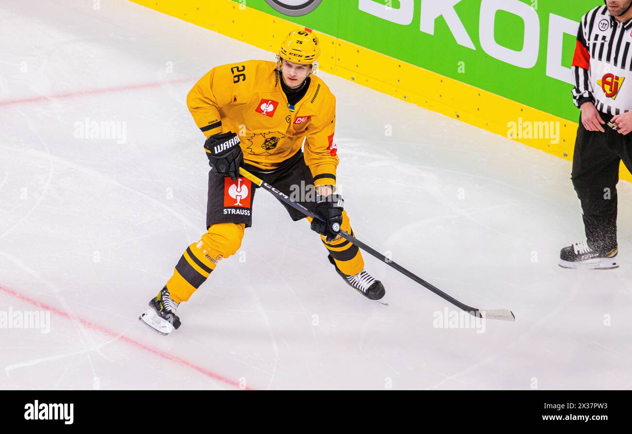 Skelleftea AIK Stürmer #26 Simon Robertsson während dem Spiel der Champions Hockey League gegen ZSC Lions in der Swiss Life Arena. (Zürich, Schweiz, 2 Foto Stock