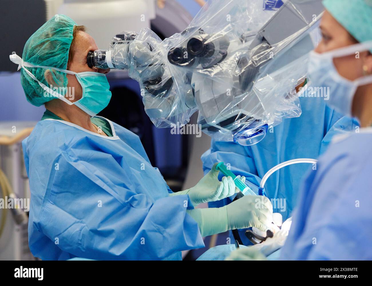 Sala operatoria, operazione cerebrale, Neurochirurgia, ospedale Donostia, San Sebastian, Gipuzkoa, Paesi Baschi, Spagna Foto Stock