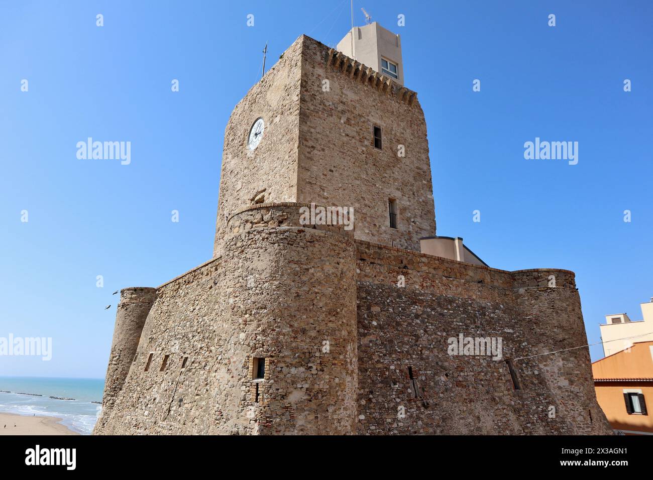 Termoli - Castello Svevo da via dei bastioni Foto Stock