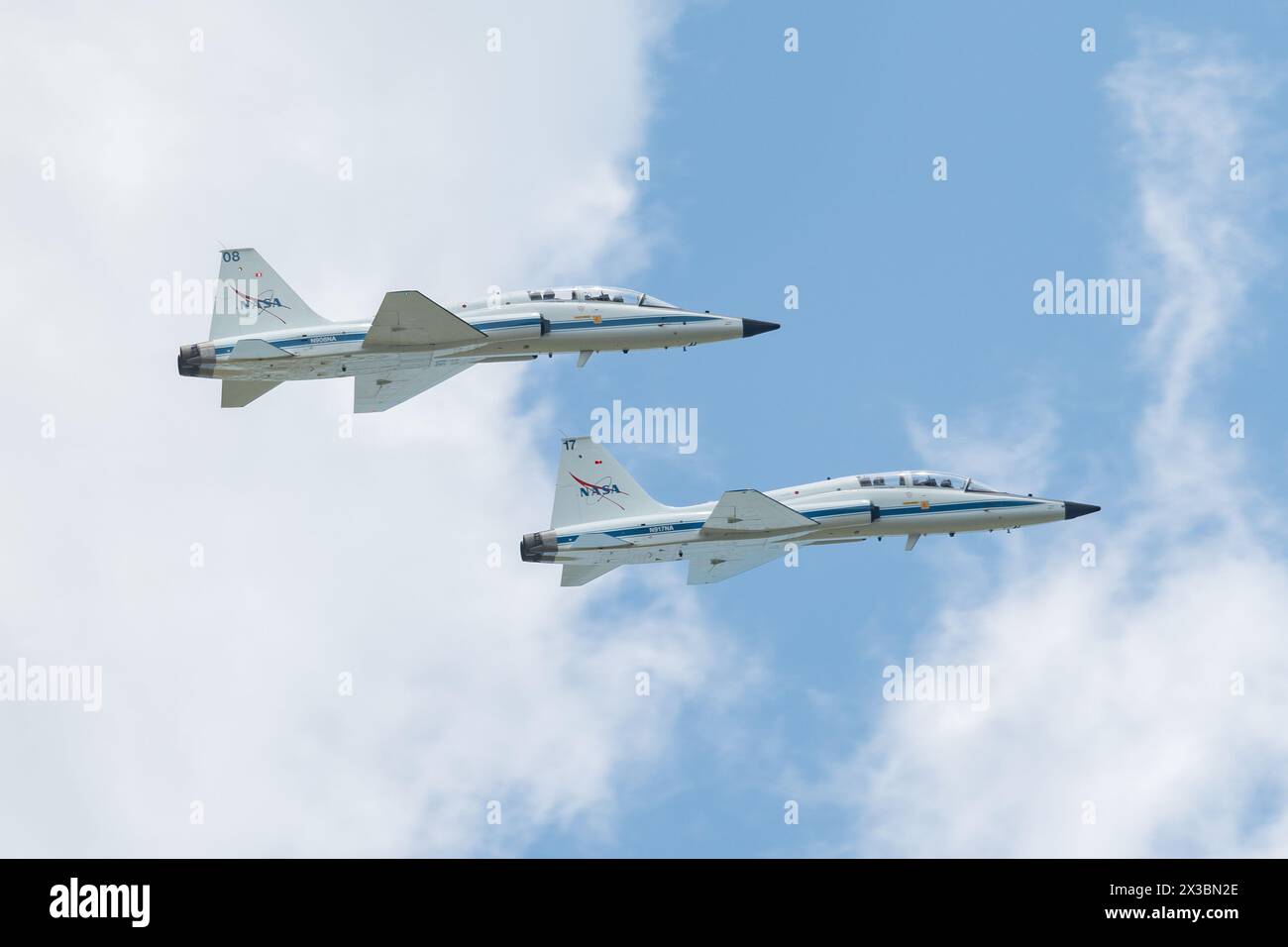 NASA T-38A Talon Jet Fly-by della Shuttle Landing Facility Foto Stock