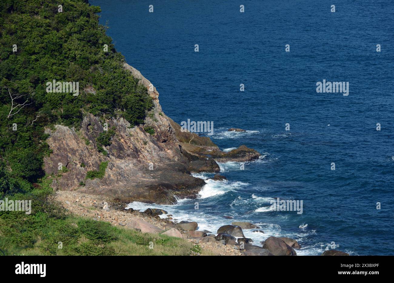 Paesaggi costieri sul monte Sơn Trà (montagna delle scimmie) a da Nang, Vietnam. Foto Stock