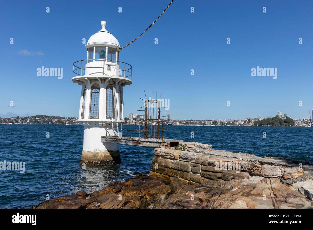 Robertson(s) Point Light Lighthouse aka Cremorne Point Lighthouse on Cremorne Point Headland Sydney Lower North shore, NSW, Australia, 2024 Foto Stock