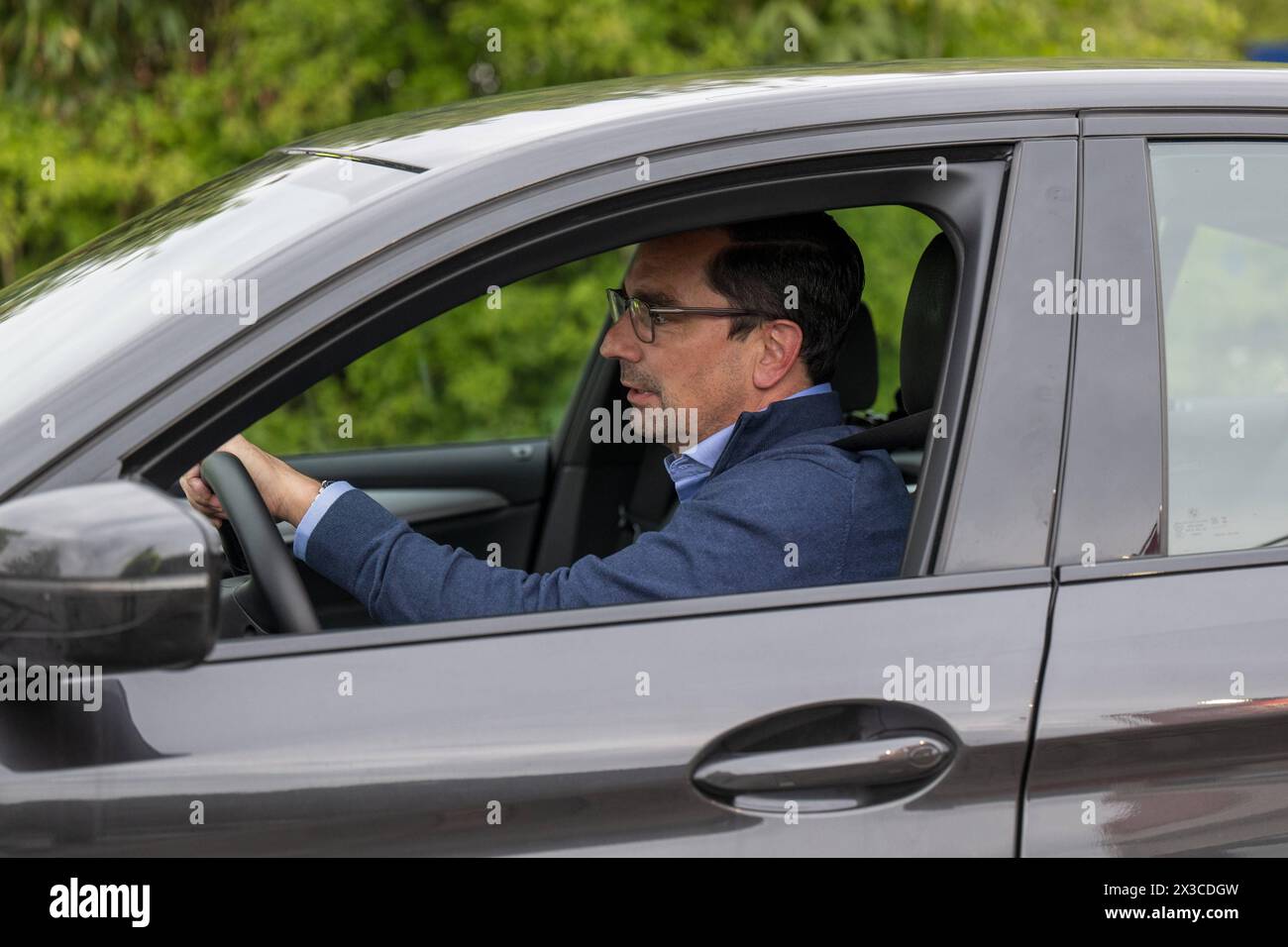 2024-04-25 Spoed beraad bij AFC Ajax AMSTERDAM, PAESI BASSI - APRILE 25: Miel Brinkhuis arriveerd voor het Spoed beraad bij AFC Ajax op Sportpark De Toekomst op 25 aprile 2024 ad Amsterdam, Paesi Bassi foto di Kees Kuijt/BSR Agency 66413099.jpg Amsterdam Sportpark De Toekomst Paesi Bassi contenuto non disponibile per la ridistribuzione nei Paesi Bassi direttamente o indirettamente tramite terzi. Copyright: XBSRxAgencyx Foto Stock