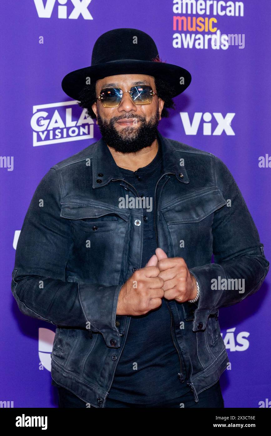 Las Vegas, Stati Uniti. 25 aprile 2024. KY-mani Marley partecipa ai Latin American Music Awards 2024 (Latin AMAs) presso la MGM Grand Garden Arena di Las Vegas, Nevada, il 25 aprile 2024. (Foto di Travis P Ball/Sipa USA) credito: SIPA USA/Alamy Live News Foto Stock