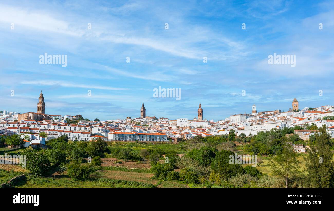 Vista panoramica di Jerez de los Caballeros, provincia di Badajoz, Spagna Foto Stock