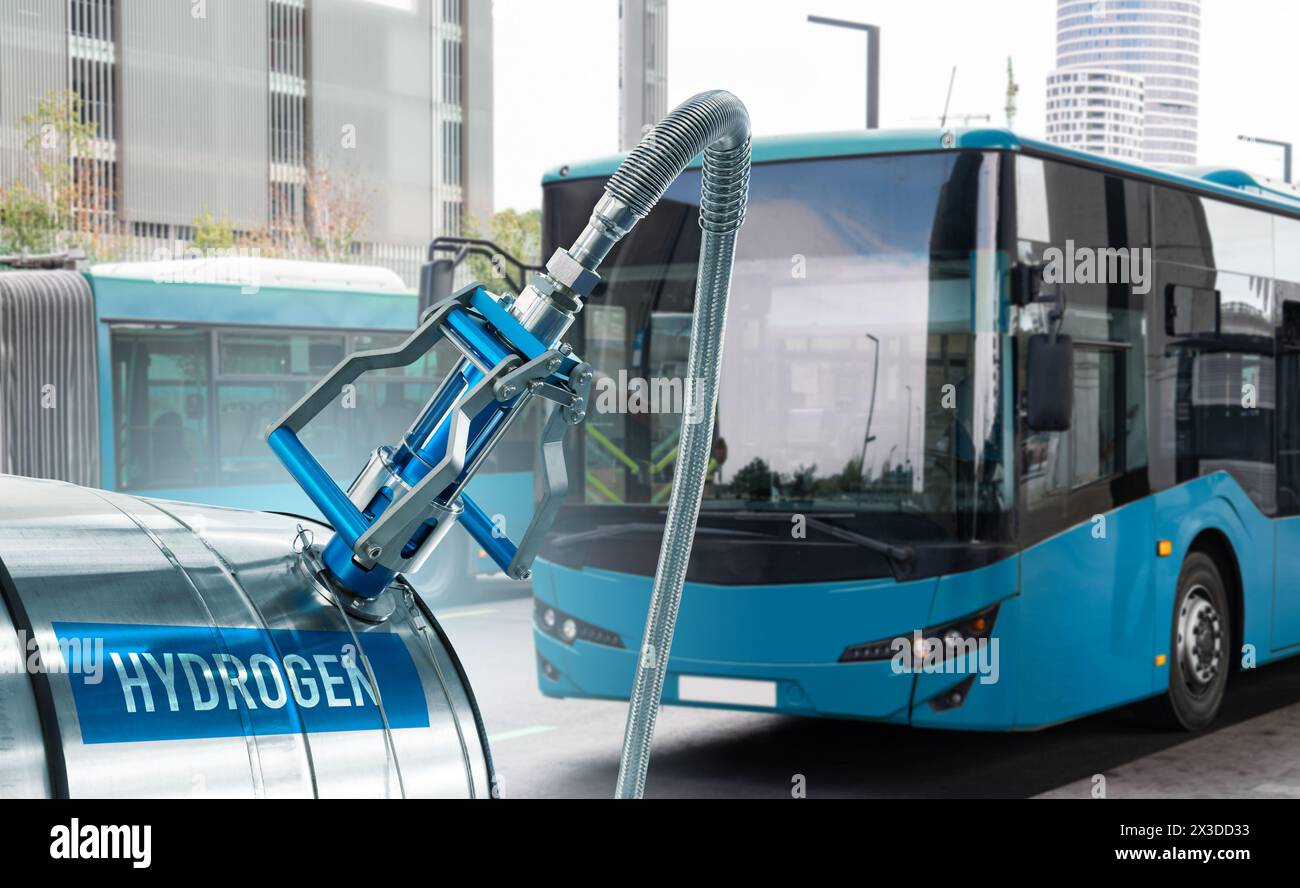 Un bus di celle a combustibile a idrogeno con stazione di rifornimento Foto Stock