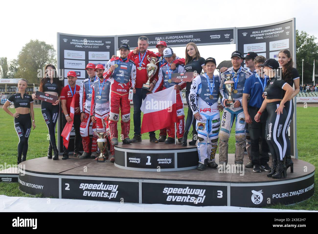 2023.10.01 Opole, Polonia, speedway Reall European Pairs Speedway Championship op: Podio: Primo posto - Polonia Foto Stock