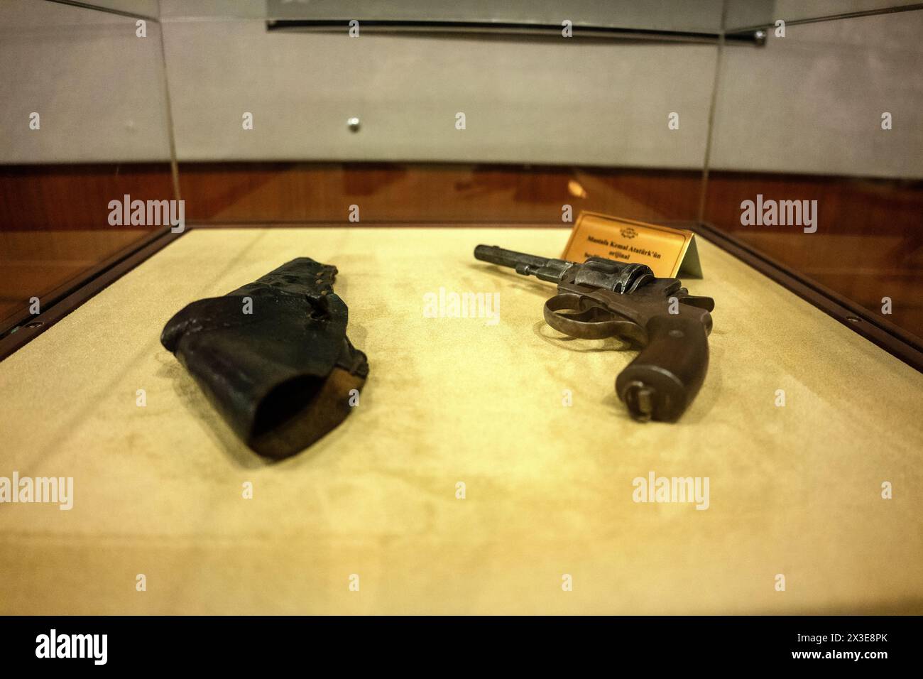 Pistola personale di Mustafa Kemal Atatürk Foto Stock