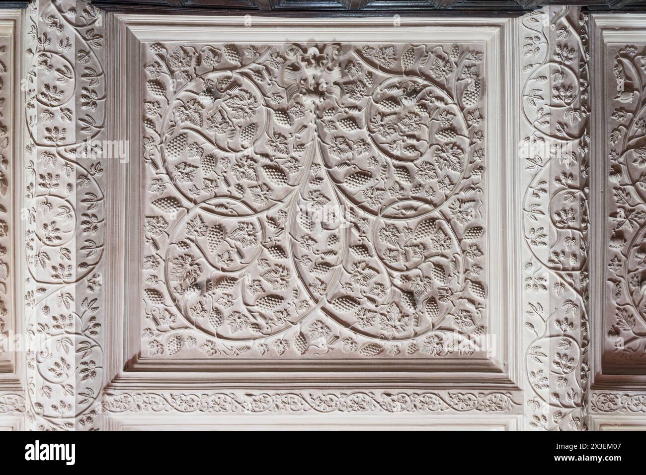 Arti decorative presso la Speke Hall, residenza Tudor del National Trust di grado i, Liverpool, Inghilterra, Regno Unito. Foto Stock
