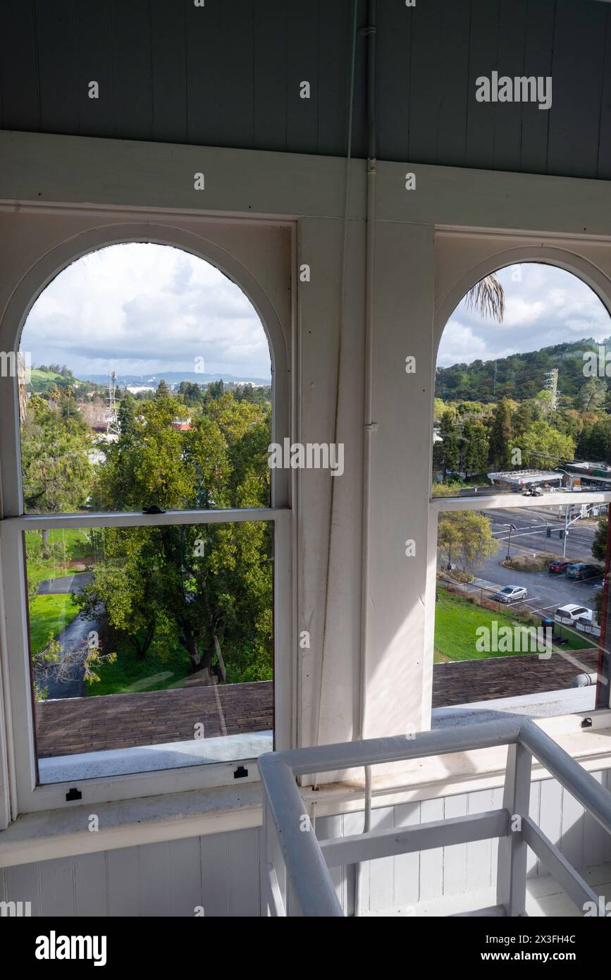 Vista dalla cupola della casa di John Muir presso il sito storico nazionale John Muir, Martinez, California, in una splendida mattinata. Foto Stock