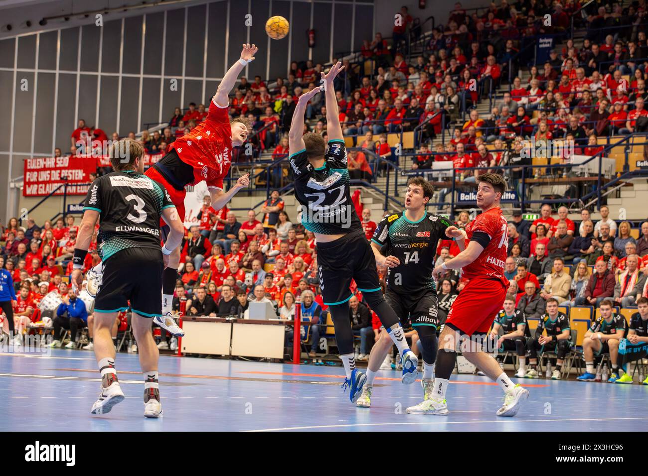 26.04.2024, 2. HBL (pallamano-Bundesliga), 30. Spieltag: Eulen Ludwigshafen gegen TuSEM Essen (Endstand 32:37). Sebastian Trost (34, Eulen Ludwigshafen Foto Stock