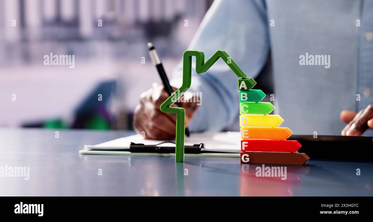 Controllo e isolamento degli edifici ad alta efficienza energetica Foto Stock