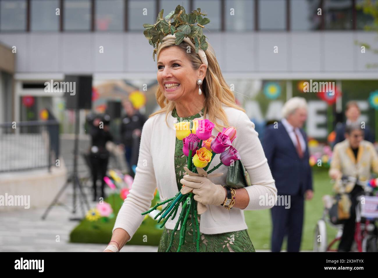 La famiglia reale olandese celebra il Kingsday a Emmen EMMEN, PAESI BASSI - APRILE 27: La regina Maxima dei Paesi Bassi partecipa alla celebrazione del Kingsday il 27 aprile 2024 a Emmen, Paesi Bassi. Foto di Rene Nijhuis/BSR Agency rn20240427-6314bsr.JPG Emmen Netherlands contenuto non disponibile per la ridistribuzione nei Paesi Bassi direttamente o indirettamente tramite terze parti. Copyright: XBSRxAgencyx Foto Stock