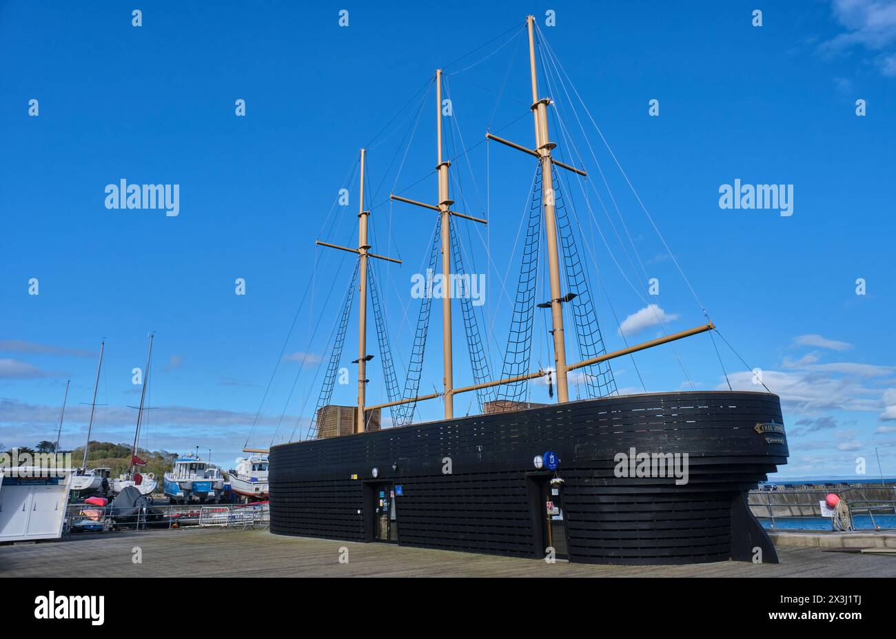 Coastal Schooner, National Events Deck, Saundersfoot Harbour, Saundersfoot, Pembrokeshire, Galles Foto Stock