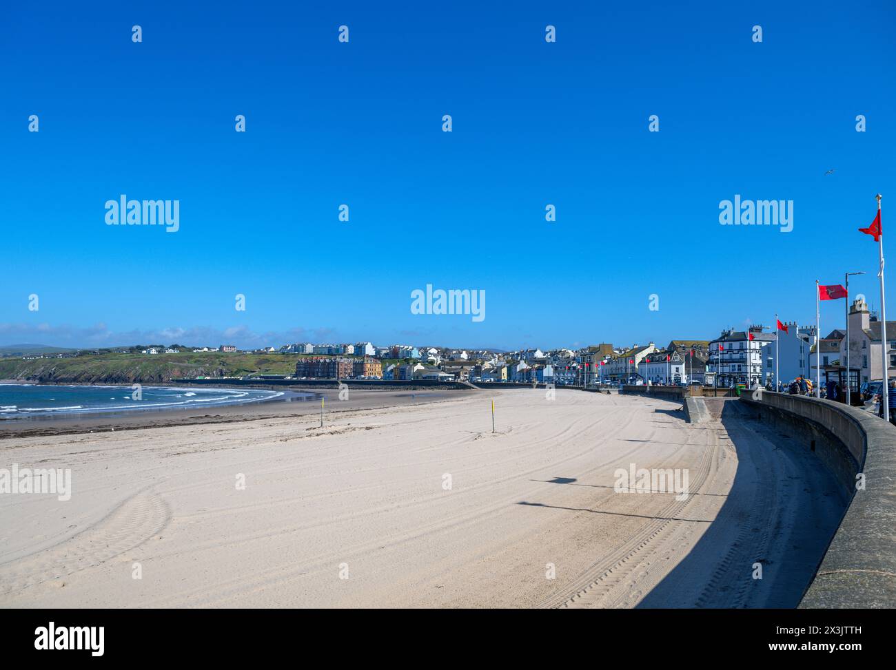 Lungomare e spiaggia, Peel, Isola di Man, Inghilterra, Regno Unito Foto Stock