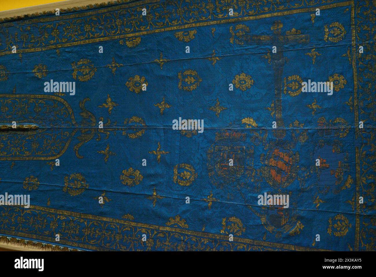 Pennant della battaglia di Lepanto. Battaglia navale che ebbe luogo il 7 ottobre 1571 tra la Lega Santa (coalizione di paesi cattolici) e l'Impero ottomano. Damasca di seta e pittura, ca. 1571. Dettaglio. Museo di Santa Cruz. Toledo. Spagna. (In prestito, cattedrale di Toledo). Foto Stock