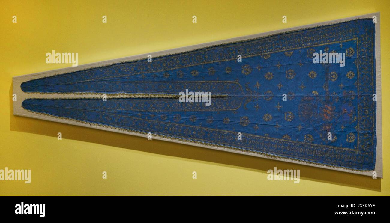 Pennant della battaglia di Lepanto. Battaglia navale che ebbe luogo il 7 ottobre 1571 tra la Lega Santa (coalizione di paesi cattolici) e l'Impero ottomano. Damasca di seta e pittura, ca. 1571. Museo di Santa Cruz. Toledo. Spagna. (In prestito, cattedrale di Toledo). Foto Stock