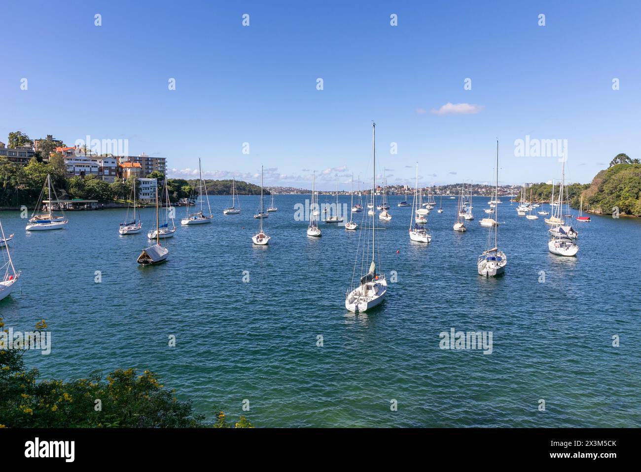 Mosman Bay vista dall'area di Cremorne Point, costa nord inferiore di Sydney, Sydney Harbour, NSW, Australia, 2024 Foto Stock
