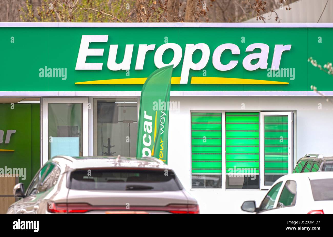 TASHKENT - Mar 27: Ufficio Europcar il 27 marzo. 2024 in Uzbekistan Foto Stock