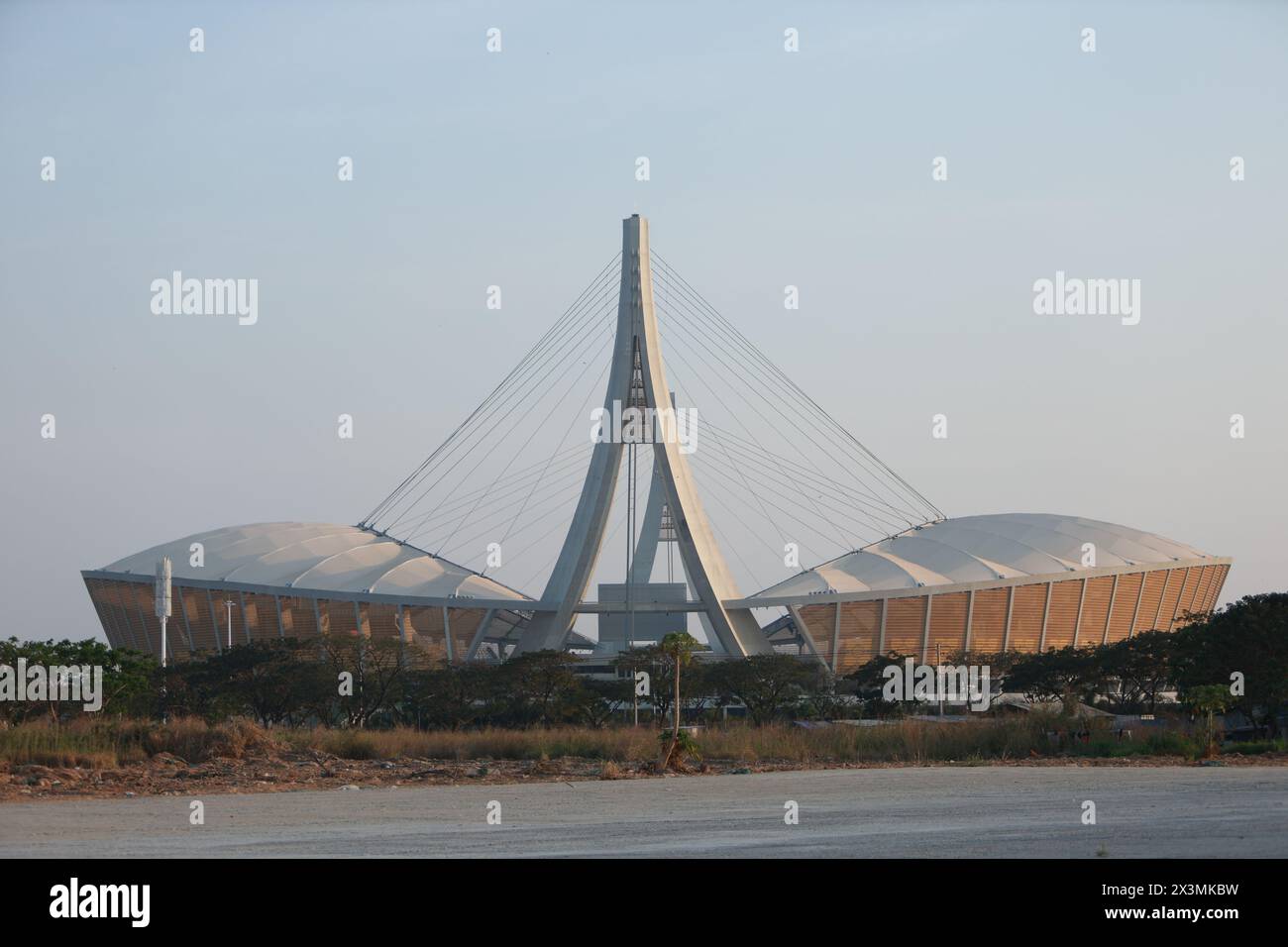 Stadio di gioco del mare della Cambogia con il tramonto Foto Stock