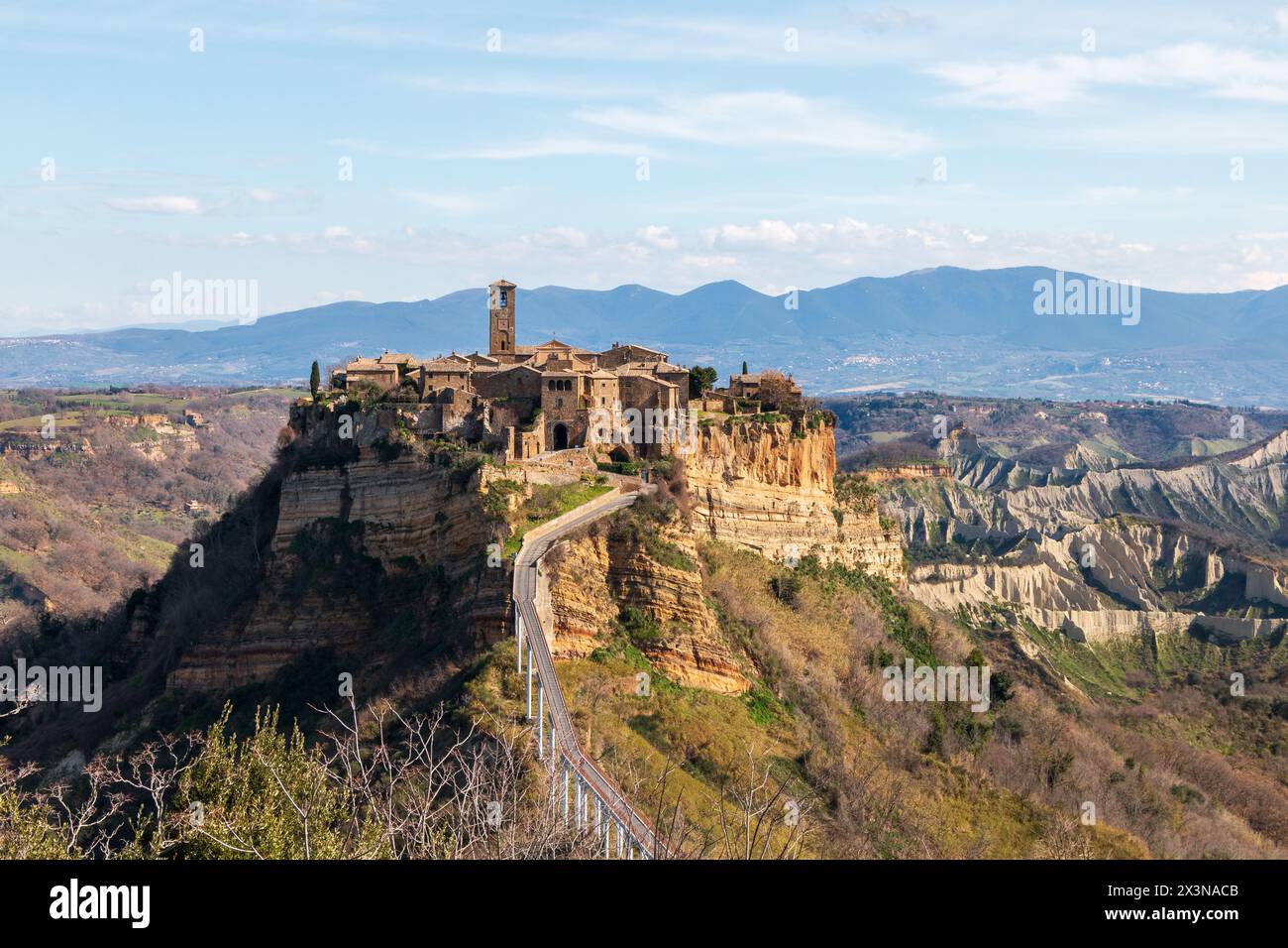 Vista spettacolare di Civita di Bagnoregio, la città morente. Foto Stock