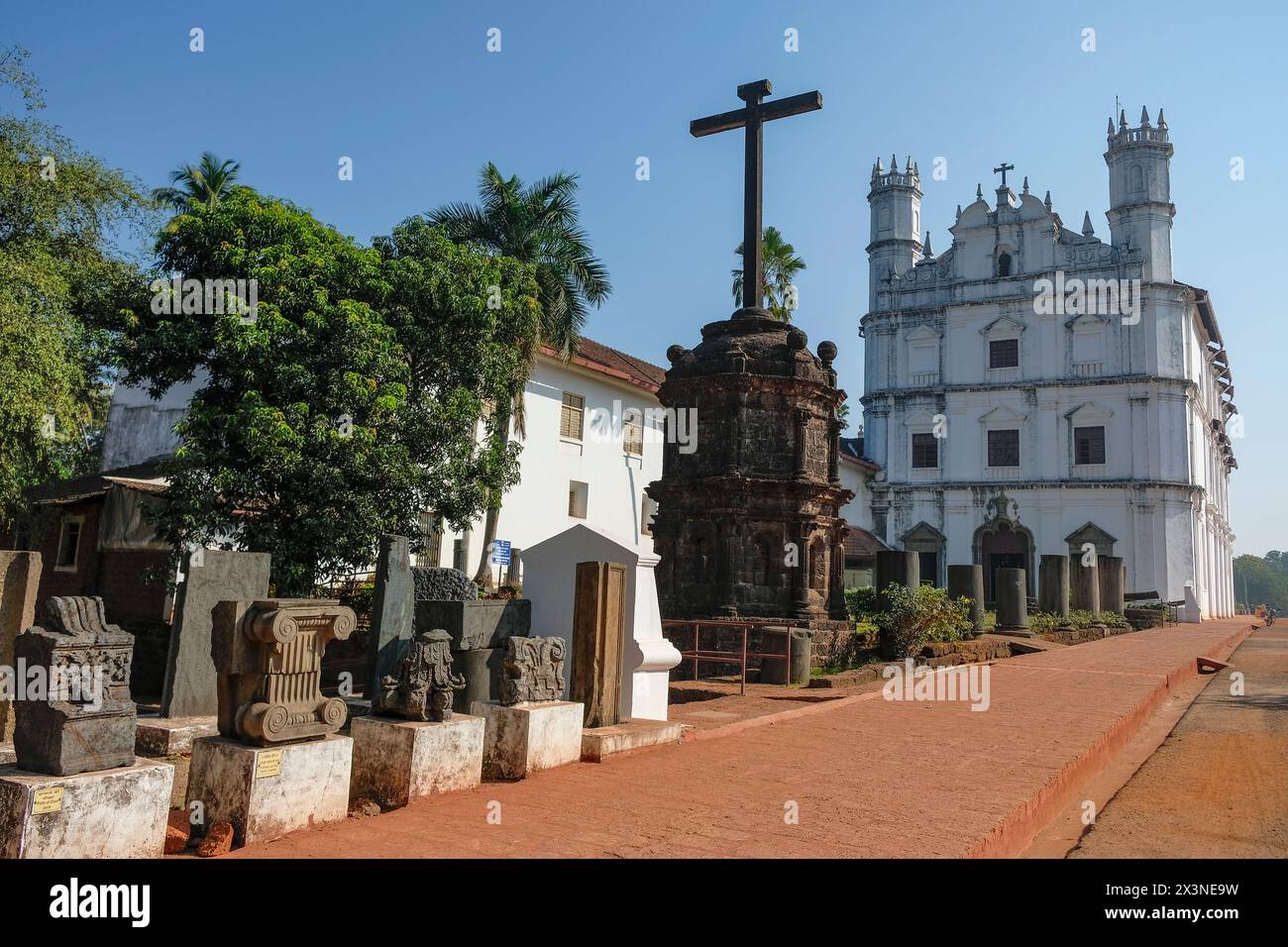 Old Goa, India - 2 febbraio 2024: Chiesa di San Francesco d'Assisi costruita nel 1661 dai portoghesi a Old Goa, India. Foto Stock