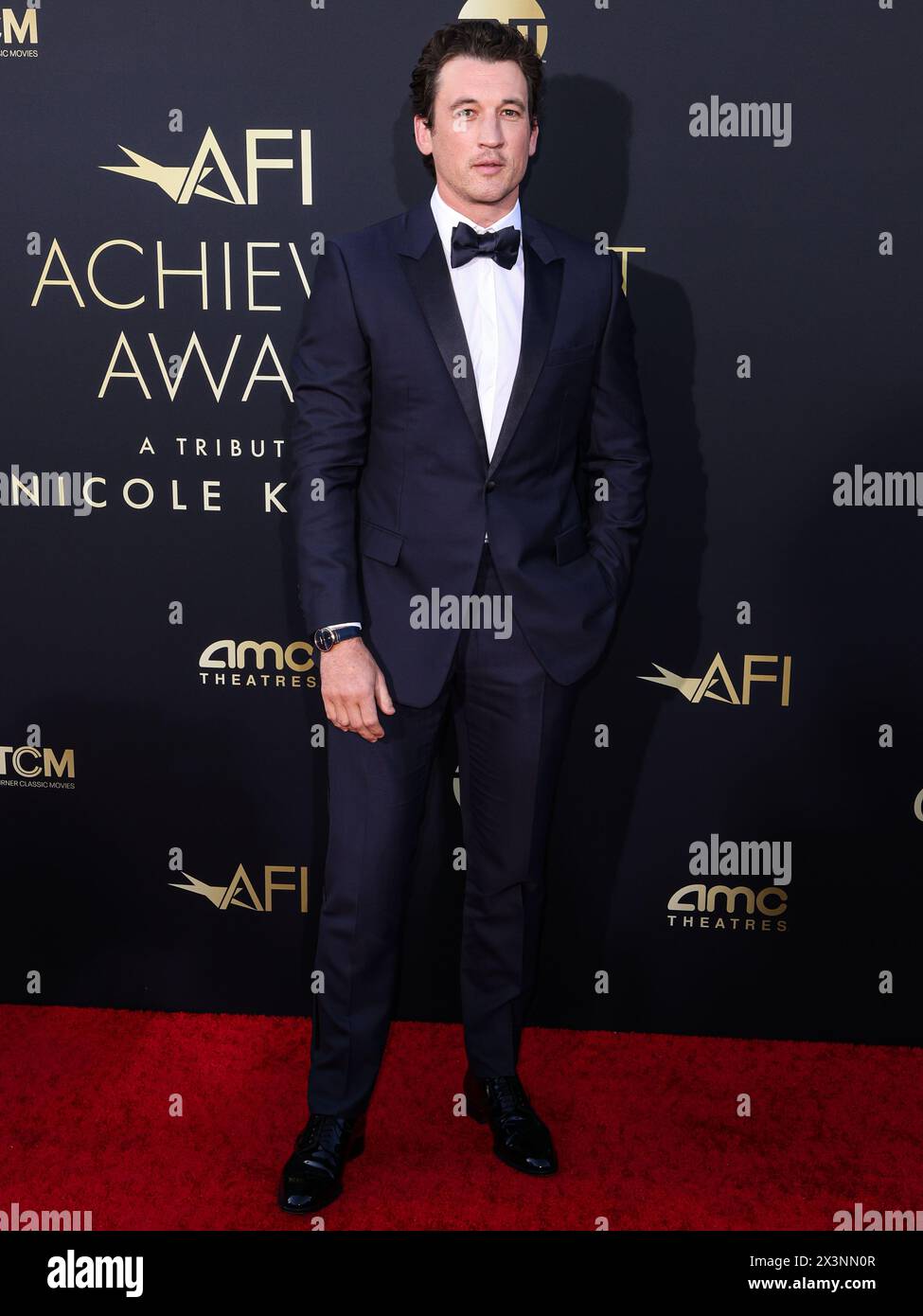 HOLLYWOOD, LOS ANGELES, CALIFORNIA, Stati Uniti d'America - APRILE 27: Miles Teller arriva alla 49a edizione dell'AFI (American Film Institute) Lifetime Achievement Award Gala Tribute che celebra Nicole Kidman tenutasi al Dolby Theatre il 27 aprile 2024 a Hollywood, Los Angeles, California, Stati Uniti. (Foto di Xavier Collin/Image Press Agency) Foto Stock