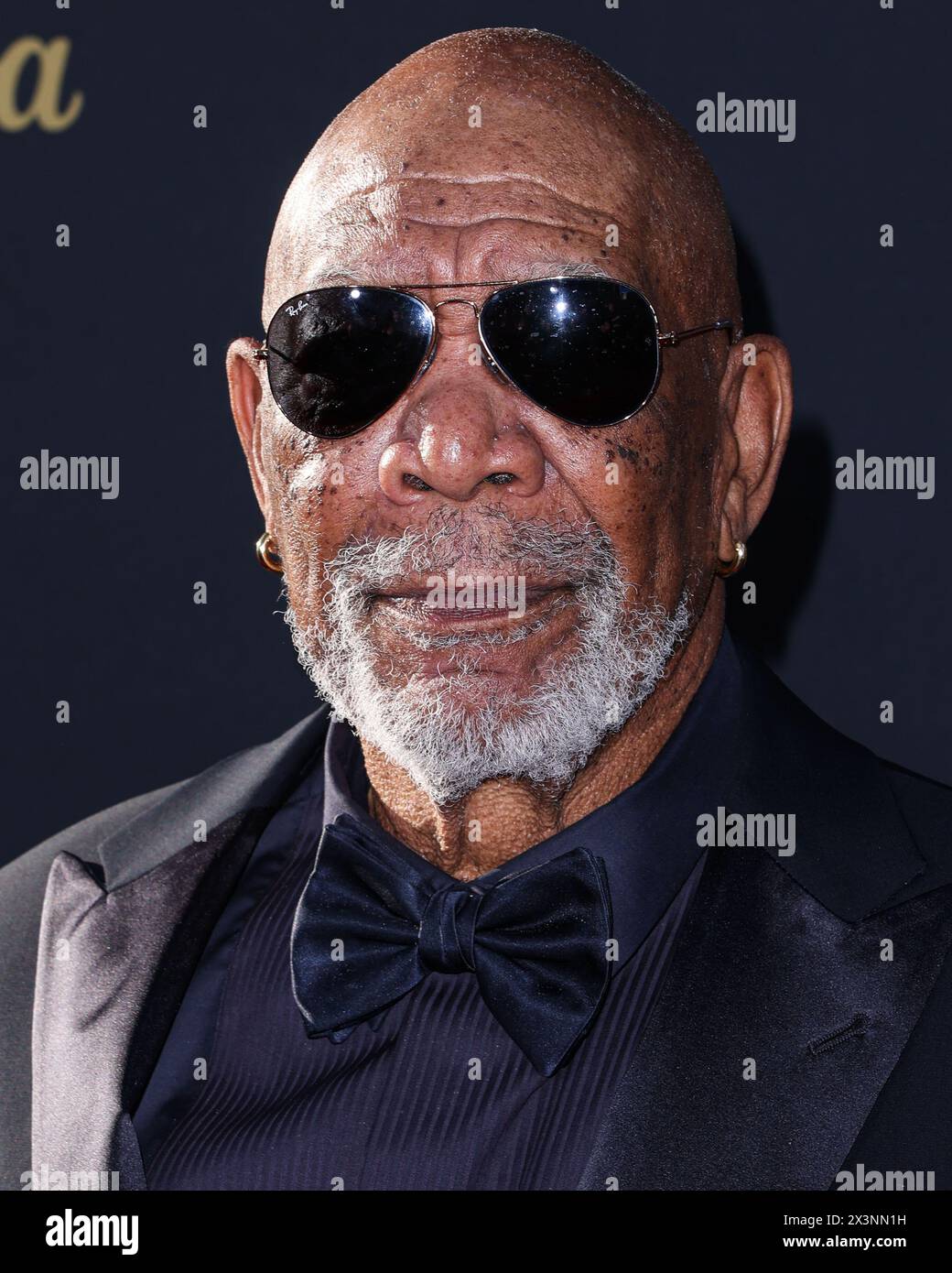 HOLLYWOOD, LOS ANGELES, CALIFORNIA, Stati Uniti d'America - APRILE 27: Morgan Freeman arriva alla 49a edizione dell'AFI (American Film Institute) Lifetime Achievement Award Gala Tribute che celebra Nicole Kidman tenutasi al Dolby Theatre il 27 aprile 2024 a Hollywood, Los Angeles, California, Stati Uniti. (Foto di Xavier Collin/Image Press Agency) Foto Stock