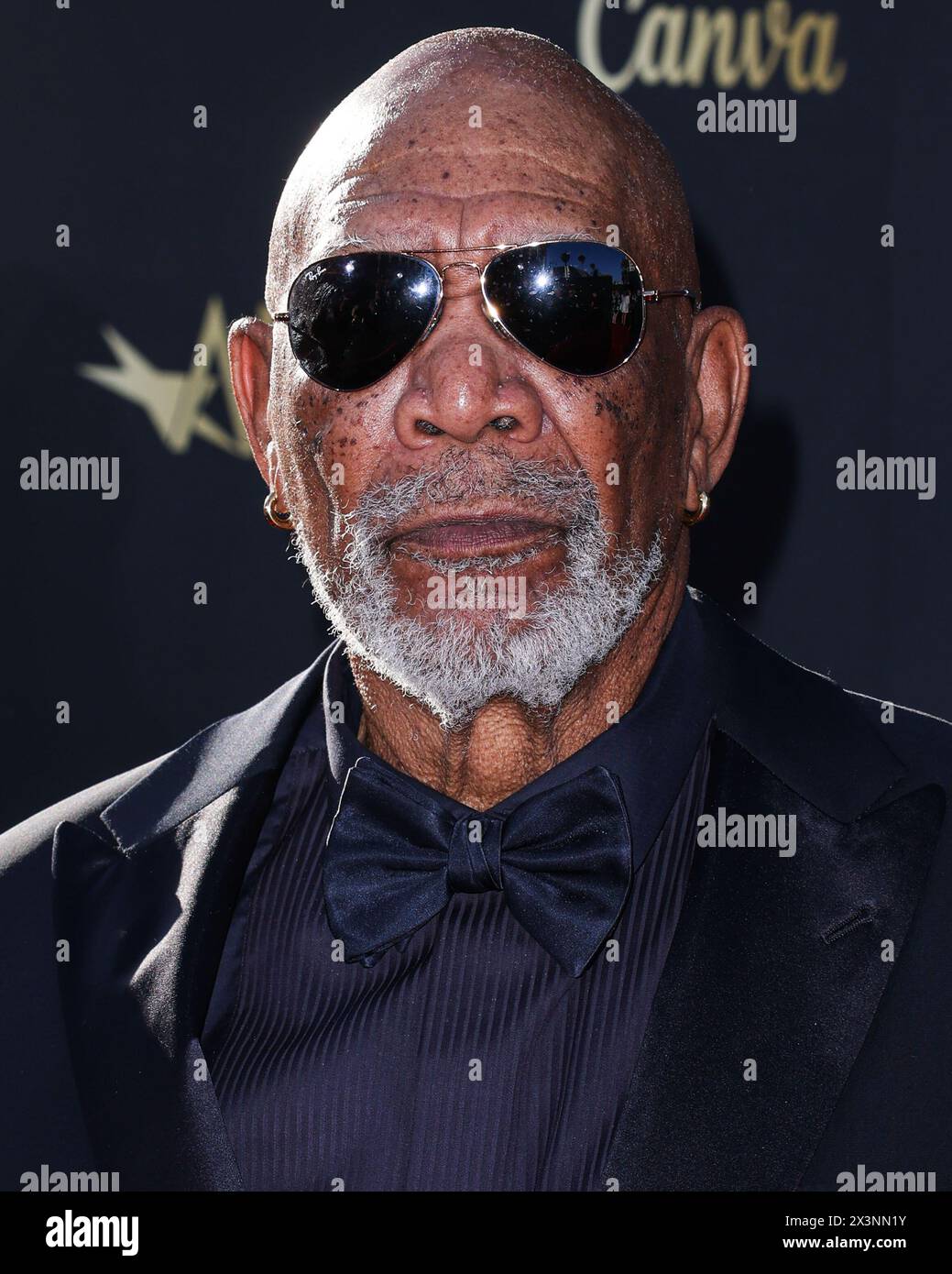 HOLLYWOOD, LOS ANGELES, CALIFORNIA, Stati Uniti d'America - APRILE 27: Morgan Freeman arriva alla 49a edizione dell'AFI (American Film Institute) Lifetime Achievement Award Gala Tribute che celebra Nicole Kidman tenutasi al Dolby Theatre il 27 aprile 2024 a Hollywood, Los Angeles, California, Stati Uniti. (Foto di Xavier Collin/Image Press Agency) Foto Stock