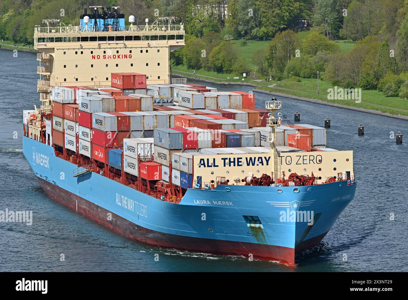 Containership LAURA MAERSK al Canale di Kiel Foto Stock