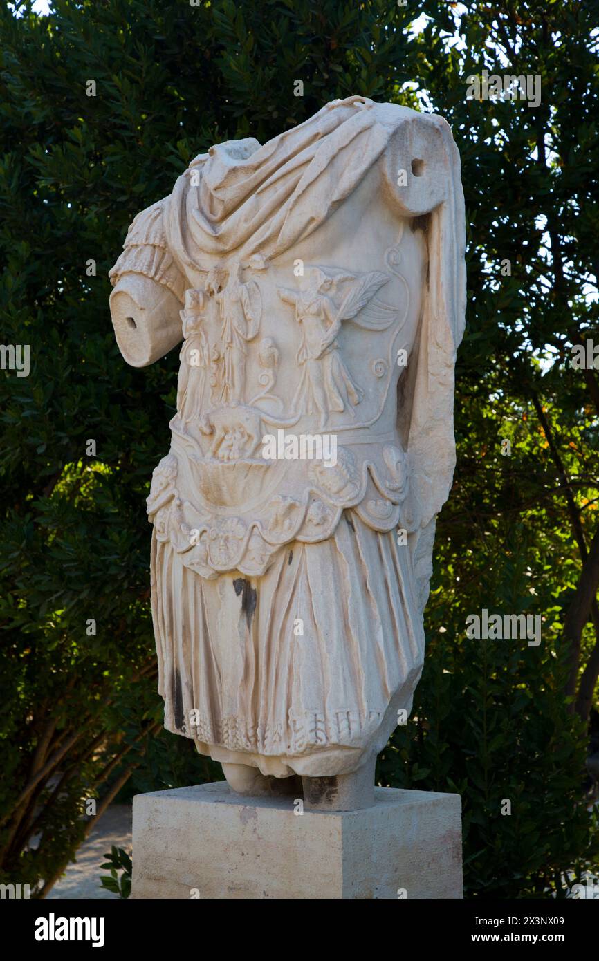 Statua di Imperatore Adriano, Antica Agora, Atene, Grecia Foto Stock