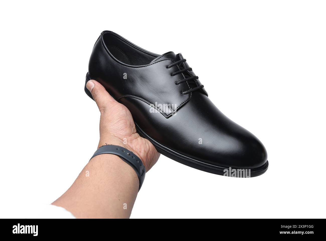 scarpe formali in pelle nera isolate su sfondo bianco Foto Stock