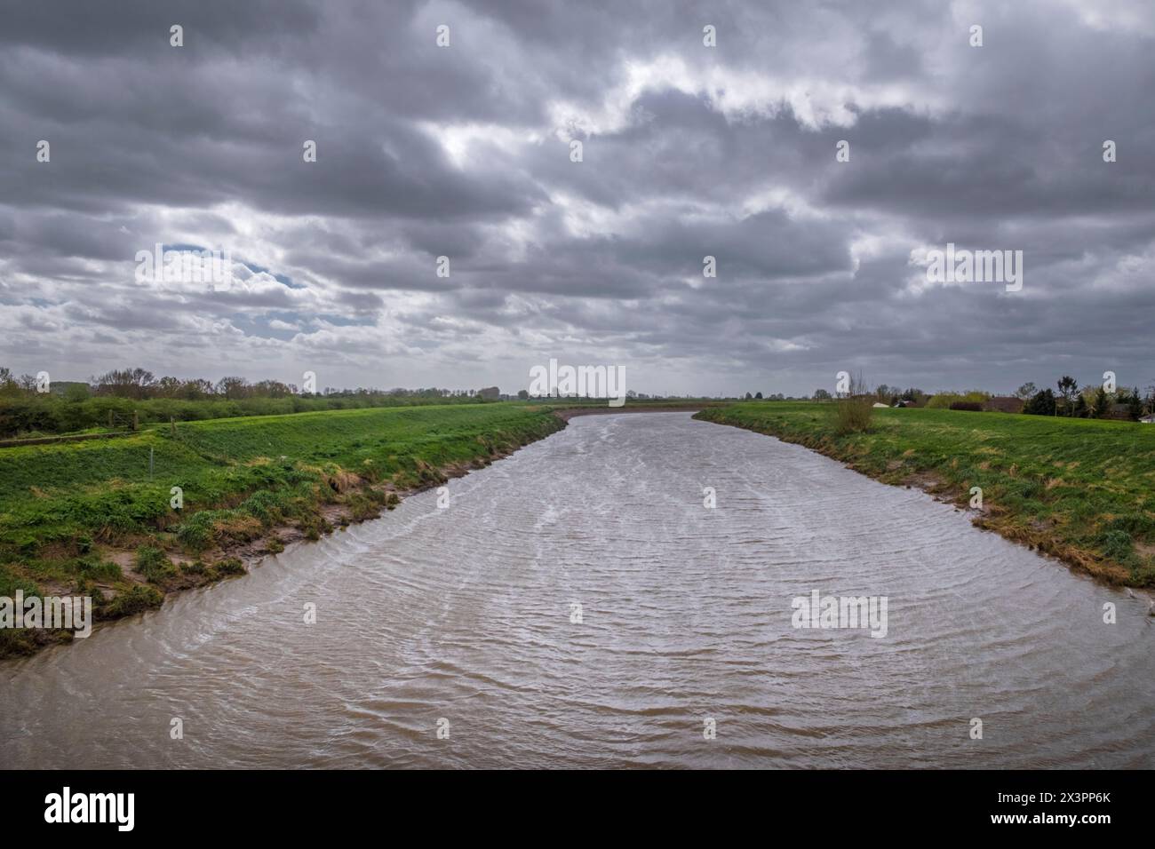 Il fiume Great Ouse, vicino a Downham Market, Norfolk, East Anglia, Regno Unito. Foto Stock
