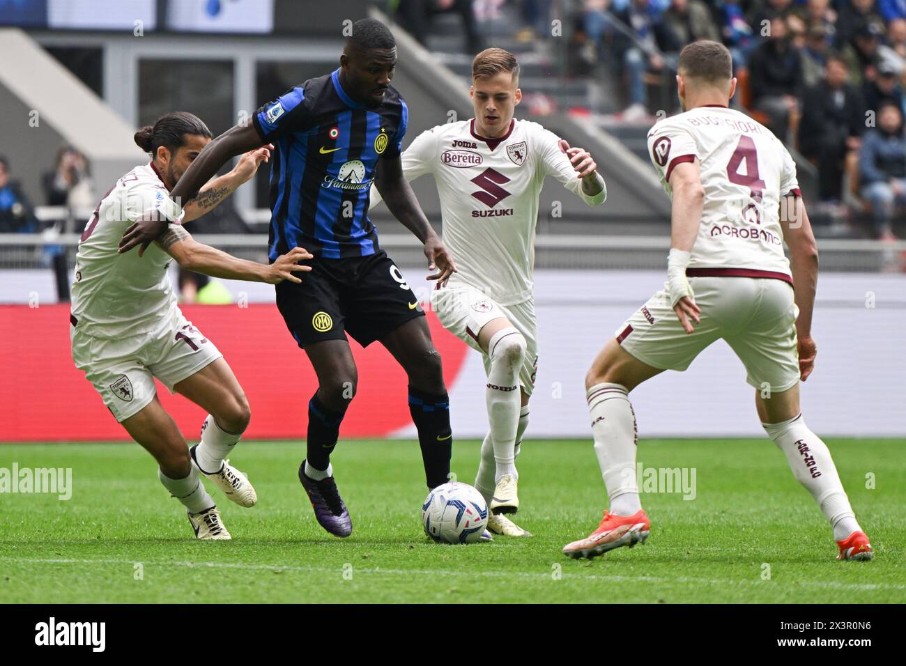 Milano, Italia. 28 aprile 2024. Marcus Thuram dell'Inter durante la partita di calcio di serie A tra Inter FC Internazionale e Torino FC il 28 dell'Avril 2024 allo stadio Giuseppe Meazza San Siro Siro di Milano. Foto Tiziano Ballabiocu crediti: Tiziano Ballabio/Alamy Live News Foto Stock