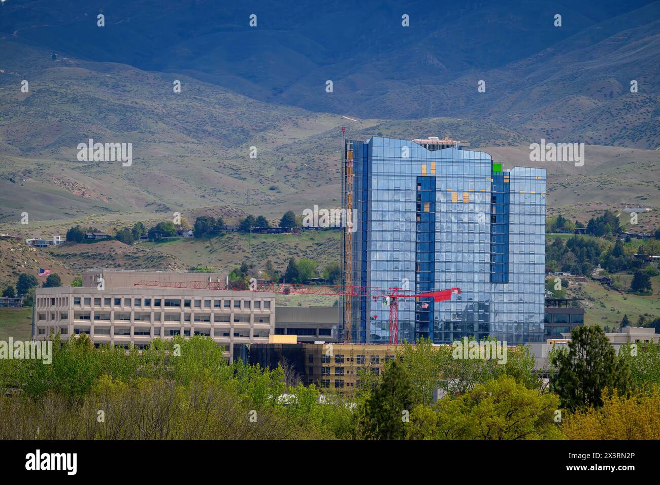 Edificio illuminato dal sole in costruzione a Boise, Idaho Foto Stock