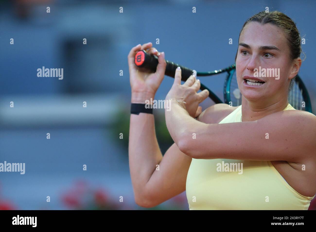 Madrid, Spagna. 28 aprile 2024. Aryna Sabalenka contro Robin Montgomery nel turno di singolare femminile del 32 durante il sesto giorno del mutua Madrid Open a la Caja Magica il 28 aprile 2024 a Madrid, Spagna. (Foto di Oscar Gonzalez/Sipa USA) credito: SIPA USA/Alamy Live News Foto Stock