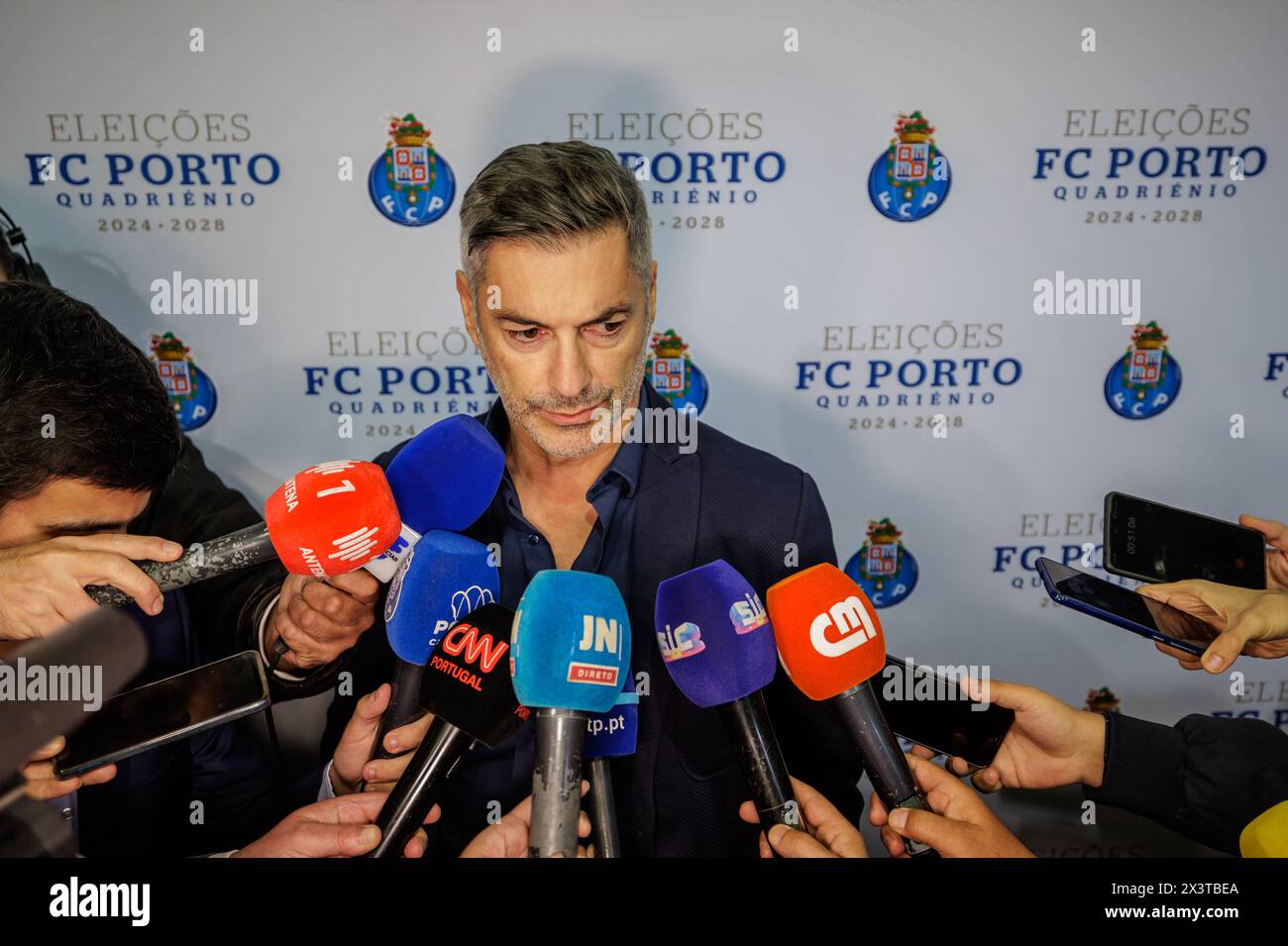Porto, Portogallo. 27 aprile 2024. Porto, 04/27/2024 - elezioni per la presidenza del Futebol Clube do Porto a Estádio do Dragão. Vitor Baía (Miguel Pereira/Global Imagens) credito: Atlantico Press/Alamy Live News Foto Stock