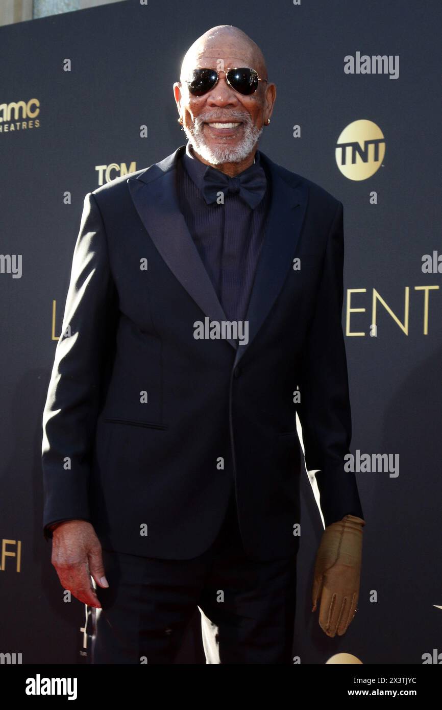 27 aprile 2024, Los Angeles, CA, Stati Uniti: LOS ANGELES - APR 27: Morgan Freeman agli AFI Lifetime Achievement Awards IHO Nicole Kidman al Dolby Theater il 27 aprile 2024 a Los Angeles, CA (Credit Image: © Kay Blake/ZUMA Press Wire) SOLO USO EDITORIALE! Non per USO commerciale! Foto Stock